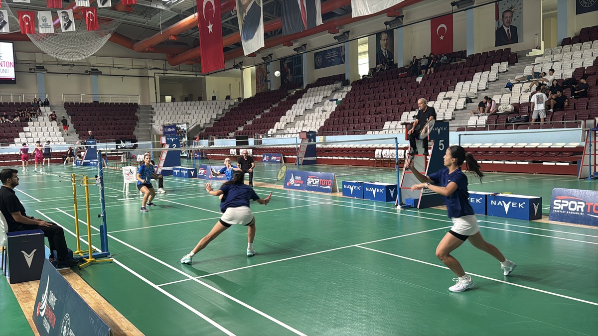 Hatay\'daki Türkiye Badminton Şampiyonası\'nda 473 sporcu mücadele etti, şampiyonlar belli oldu