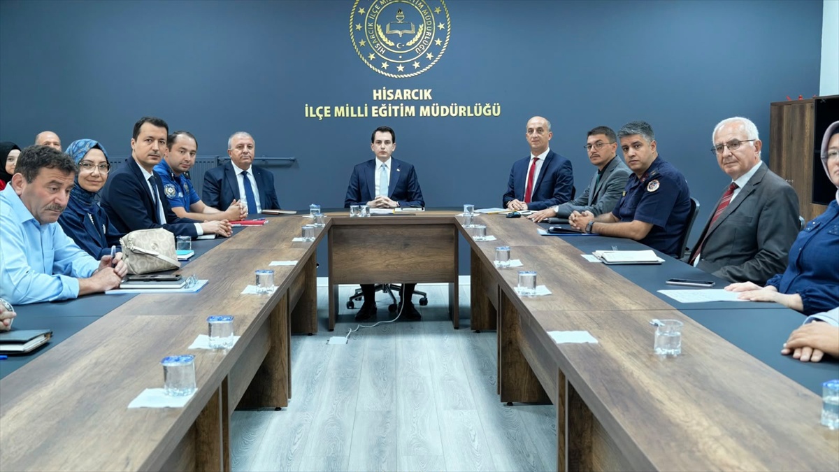 Hisarcık\'ta okul güvenliği toplantısında yeni dönem tedbirleri karara bağlandı