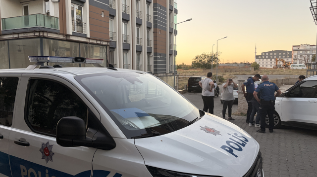 İlaç içip uyuyakaldı, oğlu polisi aradı! Ekipler kapıyı açınca şaşkına döndü