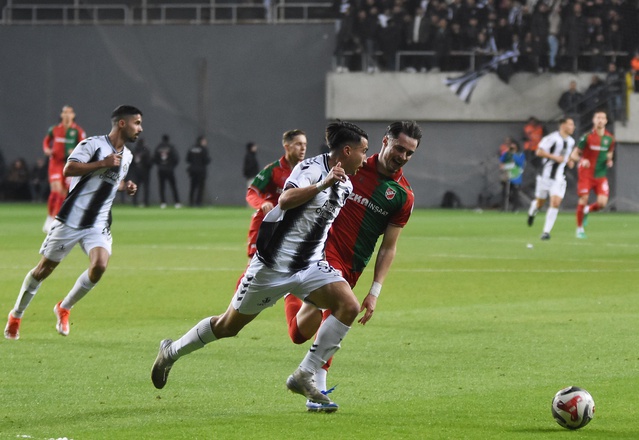 İzmir derbisinde Karşıyaka ile Altay yarın Alsancak'ta karşı karşıya geliyor