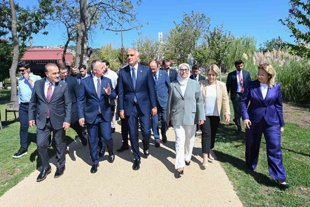 Kocaeli turizmi için master plan ve dört mevsim hedefi Bakan Ersoy'a iletildi