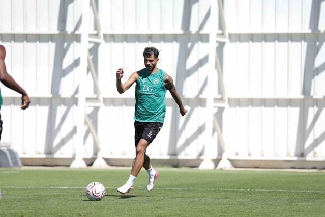 Konyaspor, Trabzonspor maçı öncesi son antrenmanını yaptı