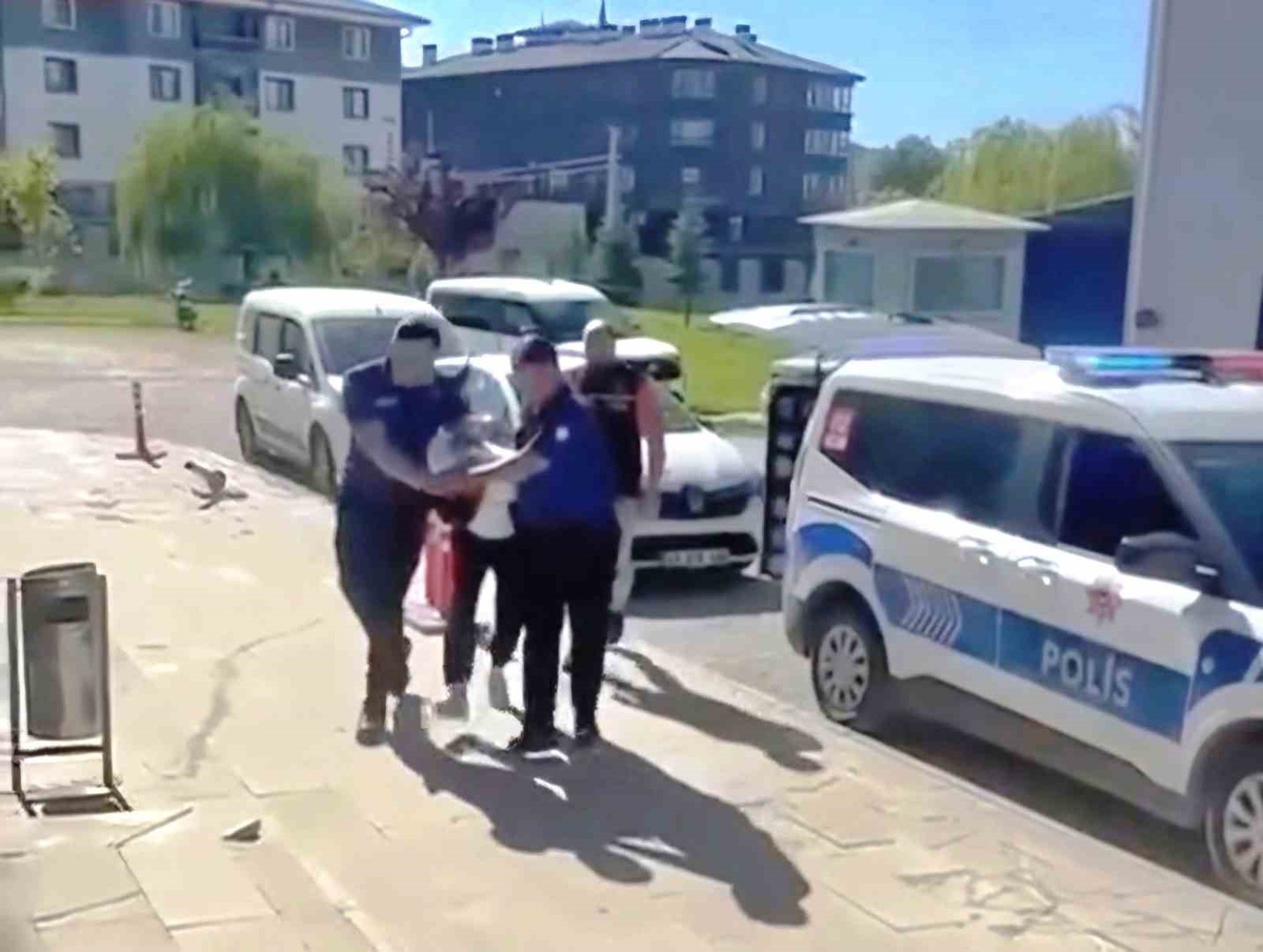Kütahya\'da polis takibinden kaçamadı, 10 yıl hapis cezasıyla aranan şahıs yakalandı