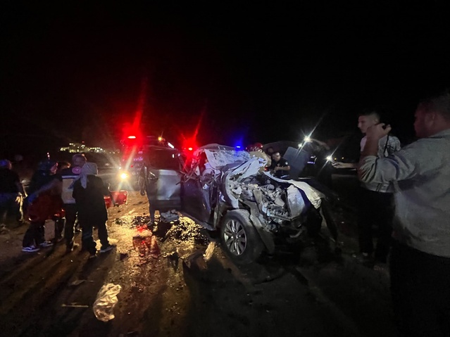 Manisa Kula'da pikap tıra arkadan çarptı, 1 kişi öldü 4 kişi yaralandı