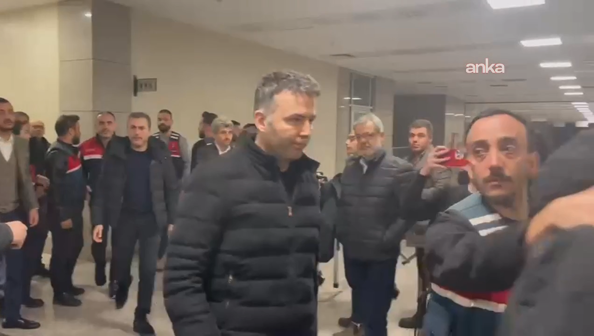 Mehmet Akif Ersoy\'un tutukluluğu sürüyor, davası 9 Ekim\'e ertelendi