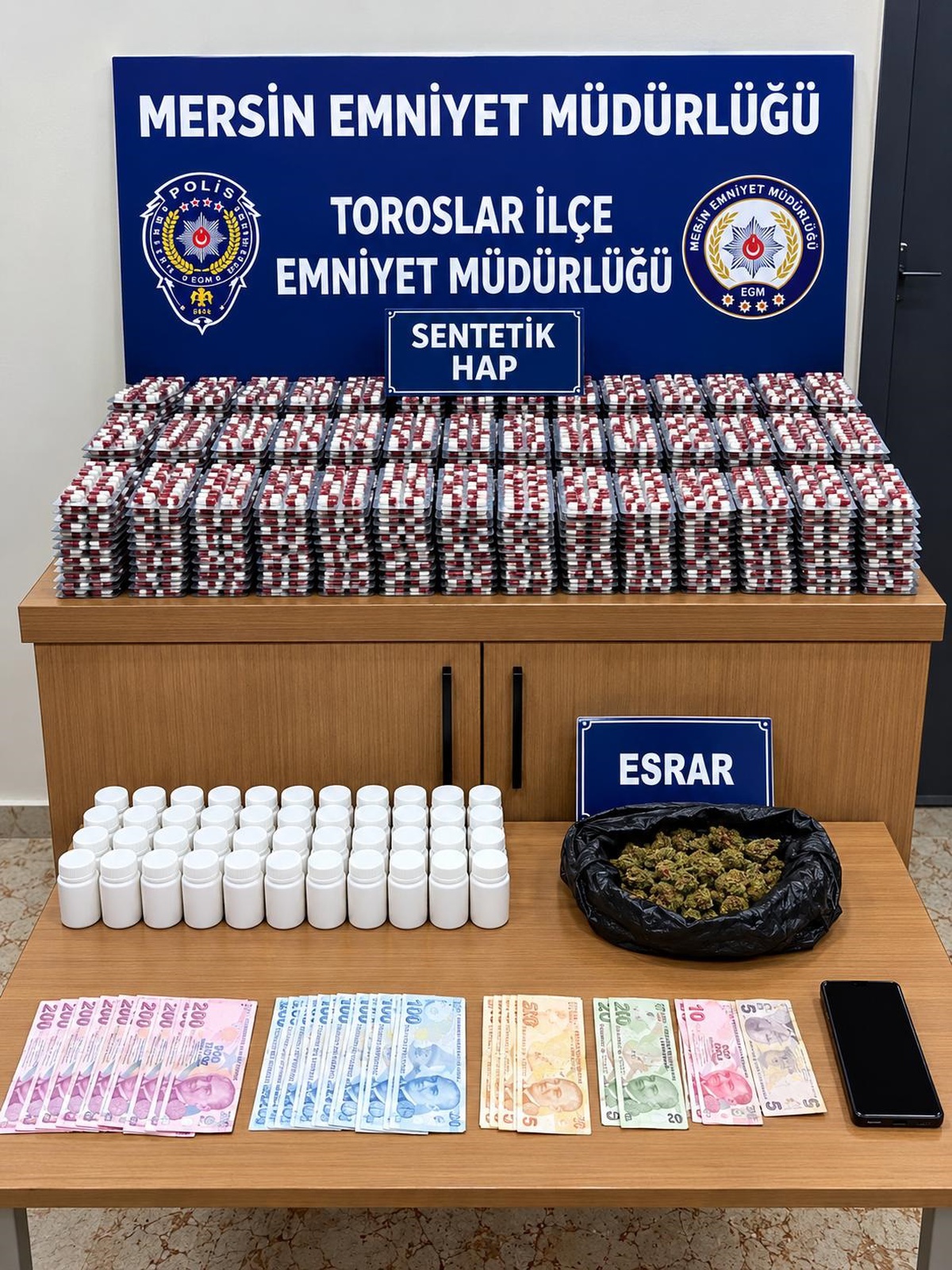 Mersin\'de narkotik operasyonunda 11 bin 274 uyuşturucu hap ele geçirildi