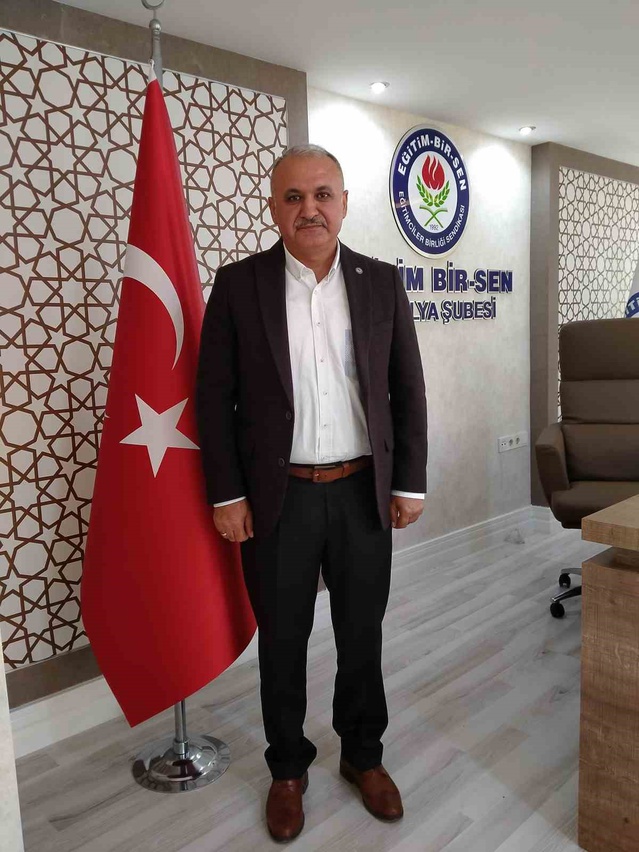 Eğitim-Bir-Sen'den yeni dönem çağrısı, eğitim çalışanlarının sorunları çözülsün