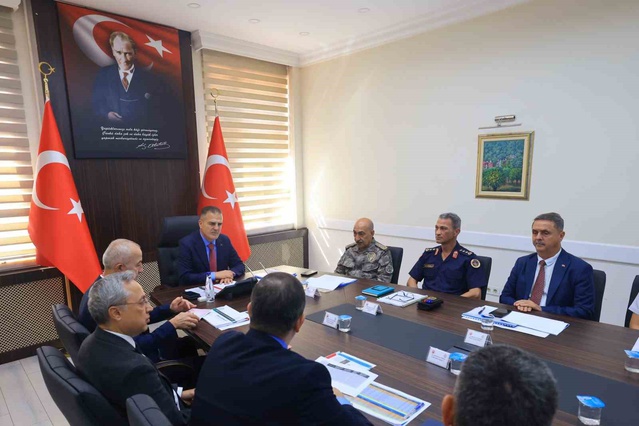 Muğla'da okul güvenliği toplantısında 162 bin 882 öğrenci için tedbirler belirlendi