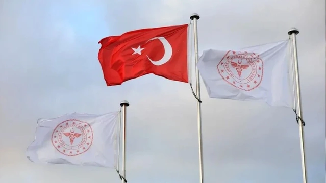 Sağlık Bakanlığı alım ilanı bekleyen yüz binler Eylül'ün sonunu bekliyor