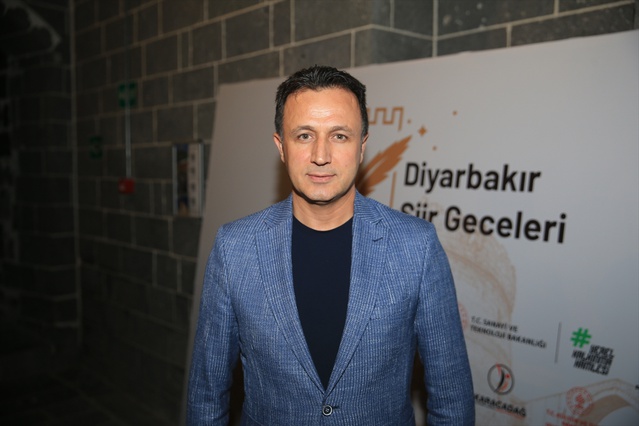 Cahit Sıtkı Tarancı, ölümünün 70. yılında Diyarbakır'da şiir dinletisiyle anıldı