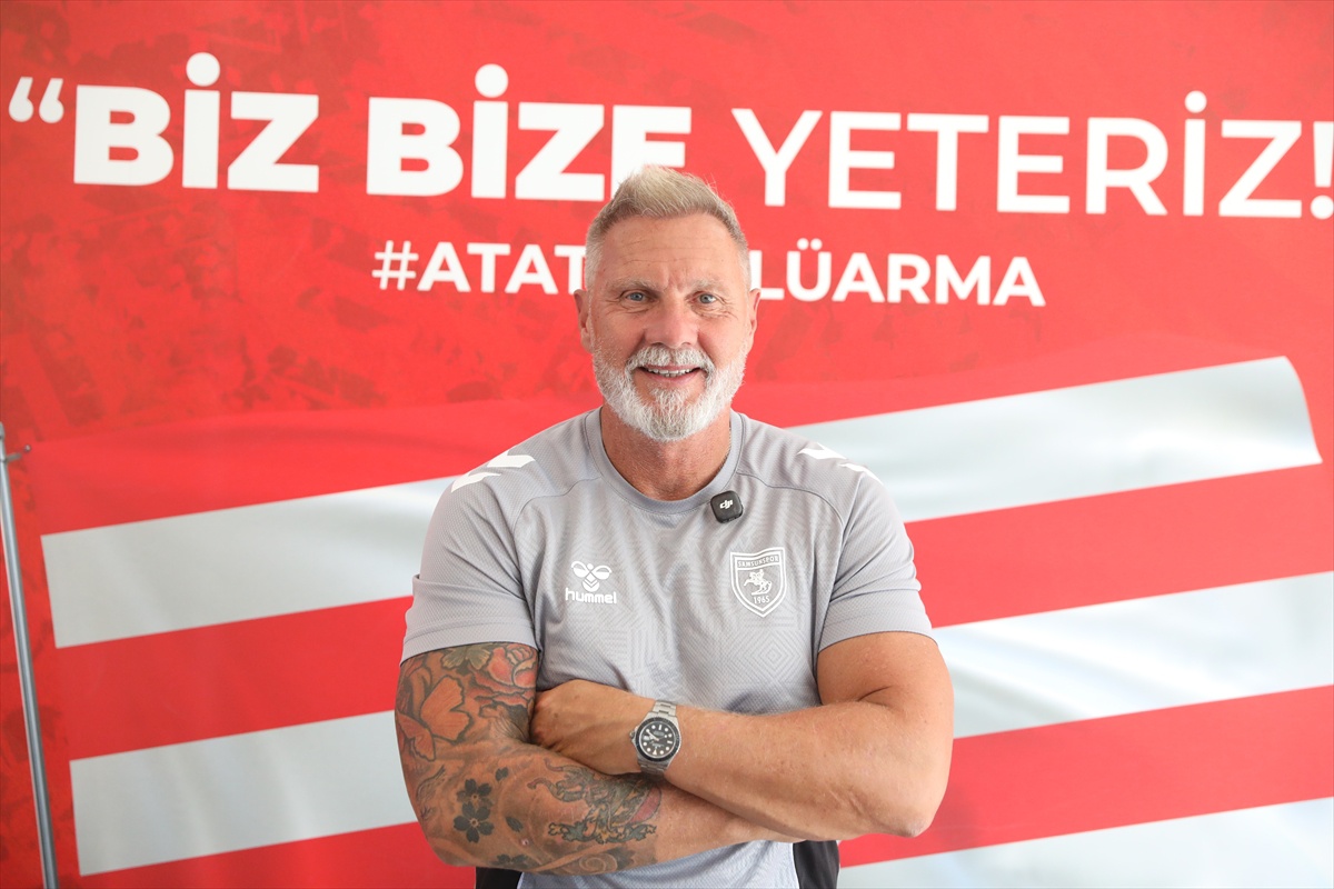 Samsunspor Teknik Direktörü Fink\'ten ekim ayı için iddialı sözler