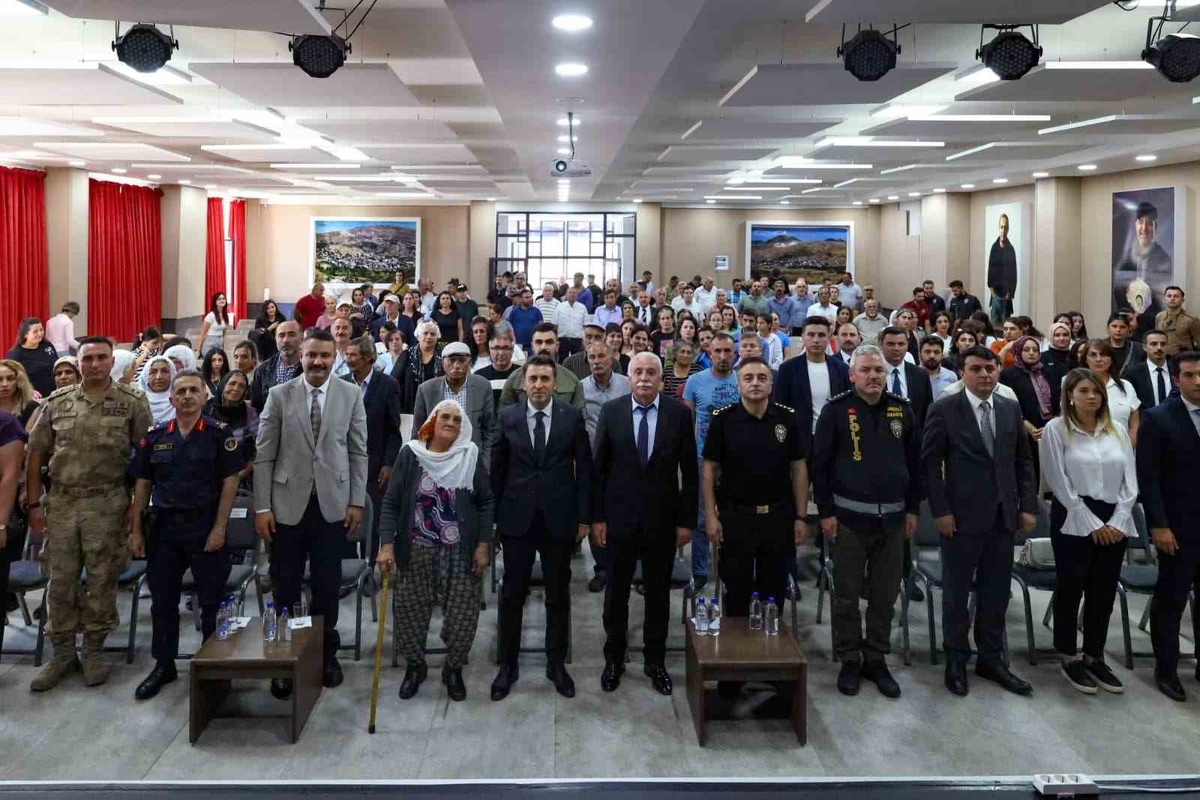Tunceli Valisi Aygöl, uyuşturucuyla mücadele için annelere seslendi