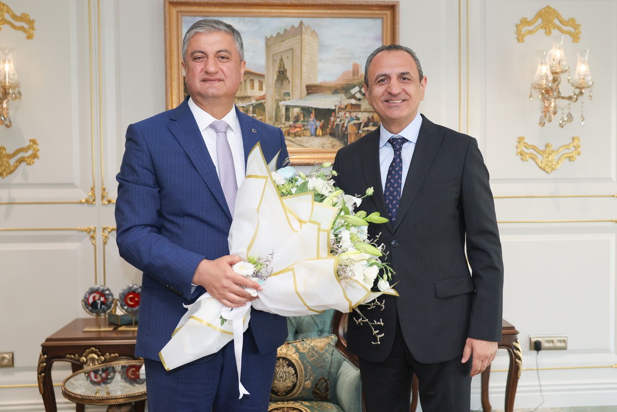 Yüreğir Belediye Başkan Vekili Özünal, Vali Yavuz\'u ziyaret etti