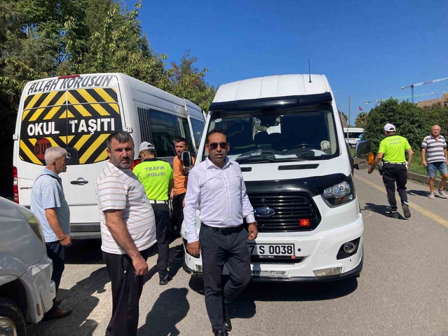 Zonguldak'ta okul servisleri tek tek denetlendi, Şoförler Odası da sahada destek verdi