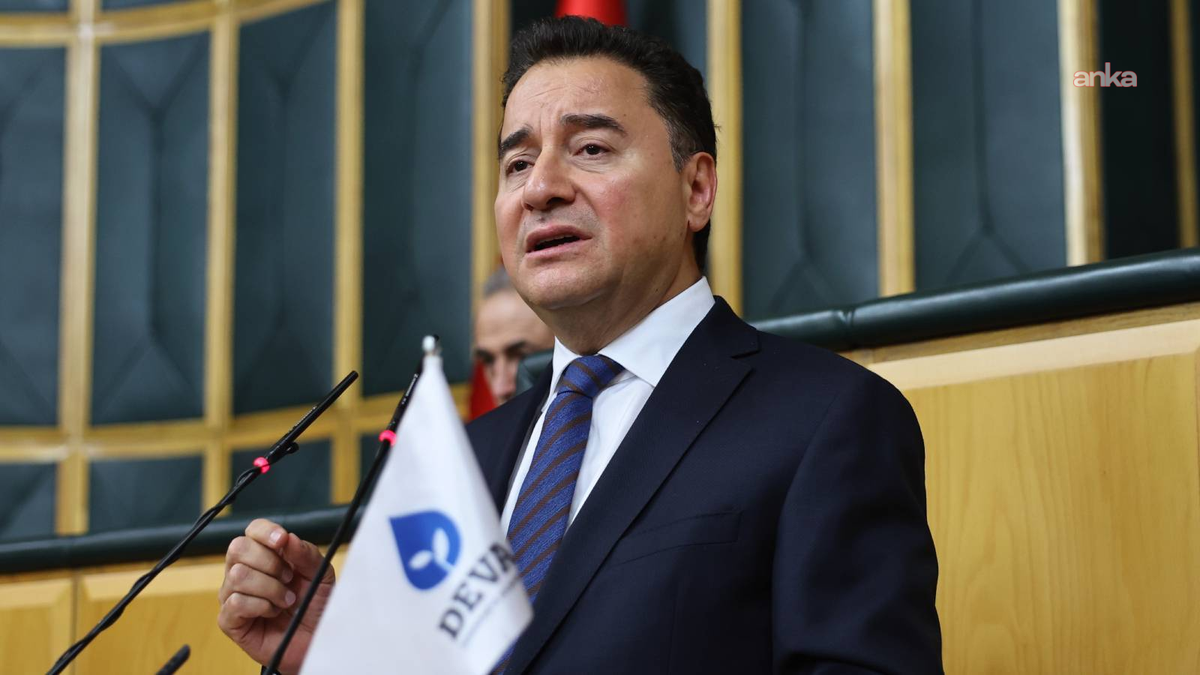 Babacan, 12 Eylül darbesinin 46\'ncı yılında milli irade ve demokrasi vurgusu yaptı
