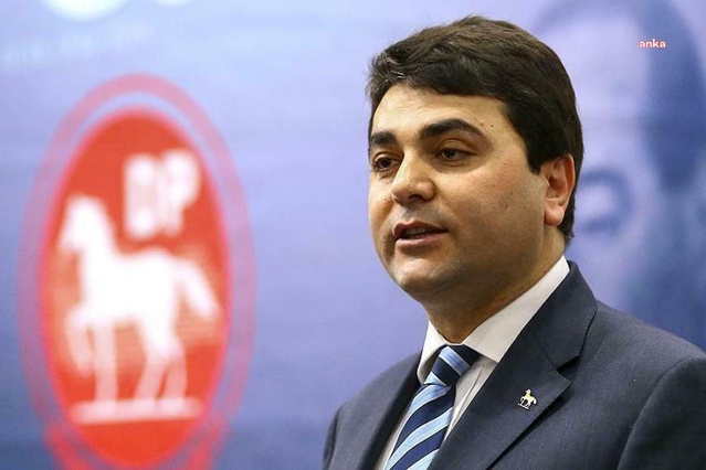 Demokrat Parti lideri Uysal, 12 Eylül darbesinin 46'ncı yılında darbecileri telin etti