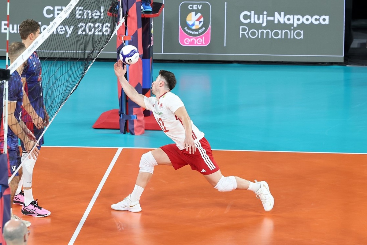 A Milli Erkek Voleybol Takımı, Avrupa Şampiyonası'nda Fransa'ya 3-0 yenildi