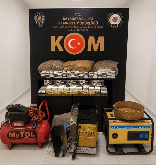Bayburt'ta kaçak sigara operasyonunda 3 şüpheliye işlem yapıldı