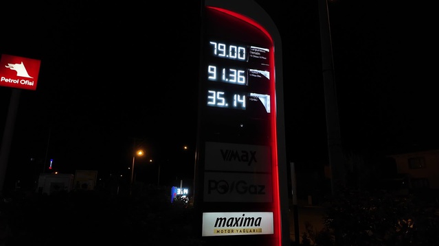 Benzine 3,20 lira zam geldi, Isparta'da litre fiyatı 82 lira 36 kuruşa çıktı