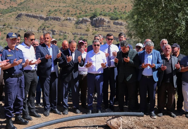 Bayburt Çatıksu köyünde 4 kilometrelik içme suyu hattı suya kavuştu