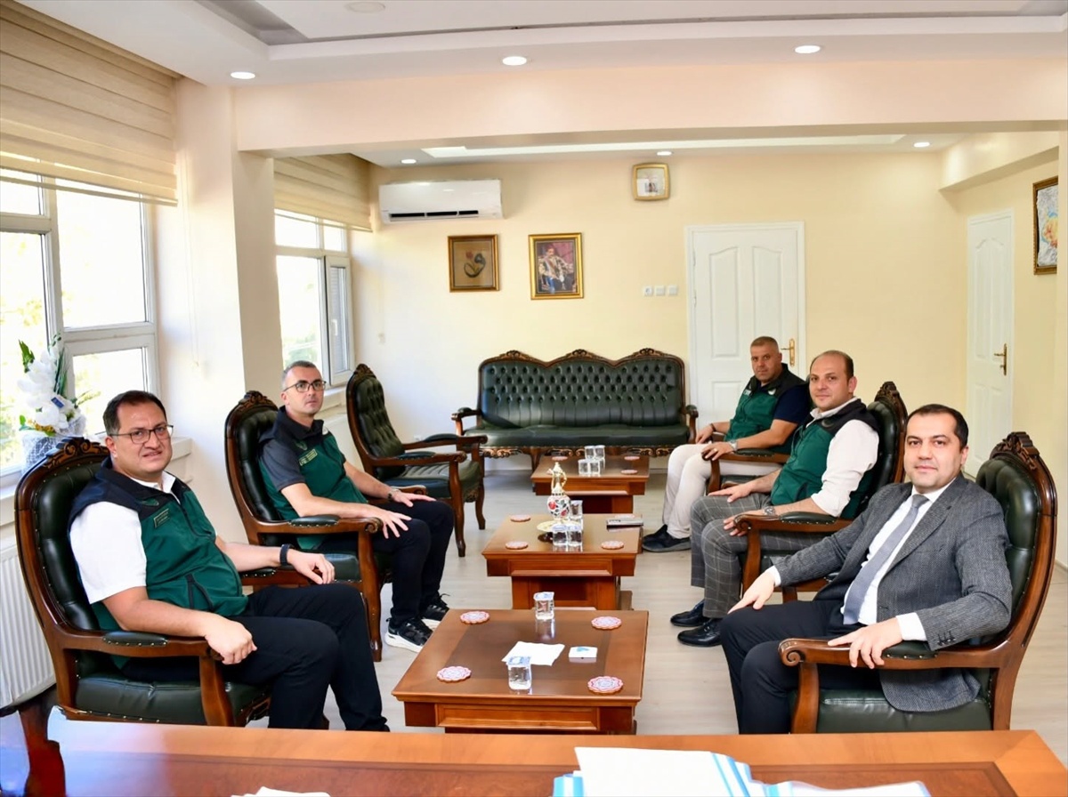 DSİ Genel Müdür Yardımcısı Kılıçarslan, Keban Kaymakamı Onur\'a nezaket ziyaretinde bulundu