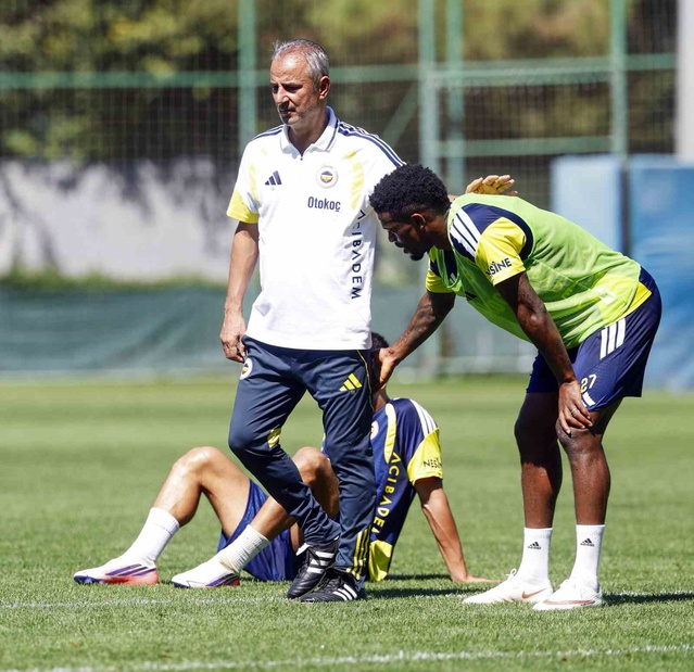 Fenerbahçe, Gaziantep FK maçı hazırlıklarını İsmail Kartal yönetiminde sürdürdü