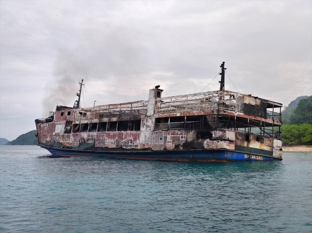 Filipinler'deki yolcu feribotunda çıkan yangında ölü sayısı 76'ya yükseldi