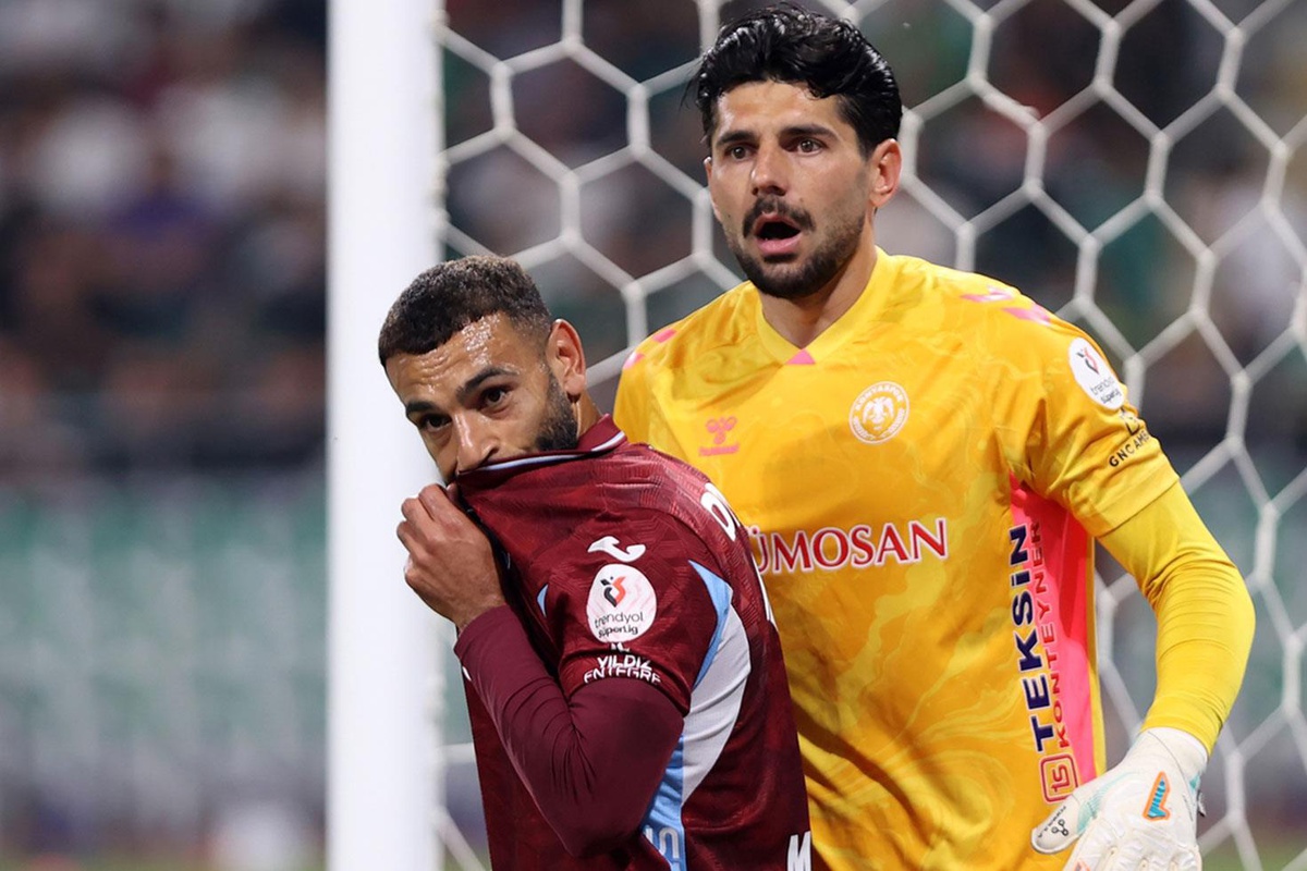 Galatasaray maçı öncesi şok! Trabzonspor, puansız Konyaspor\'a kaybetti