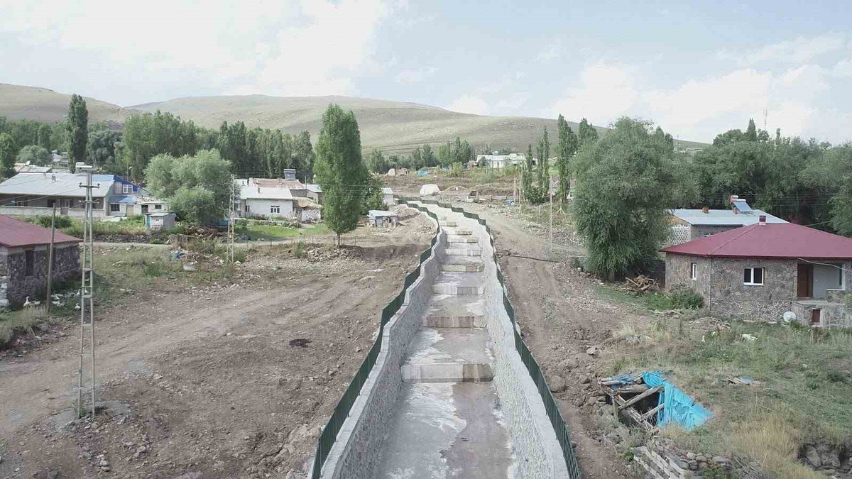 DSİ Bölge Müdürü Kotan, Kars\'ta taşkın kontrol projelerini yerinde inceledi