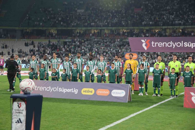 Konyaspor, Trabzonspor'u 1-0 yenerek 7 maçlık yenilgi serisini bitirdi