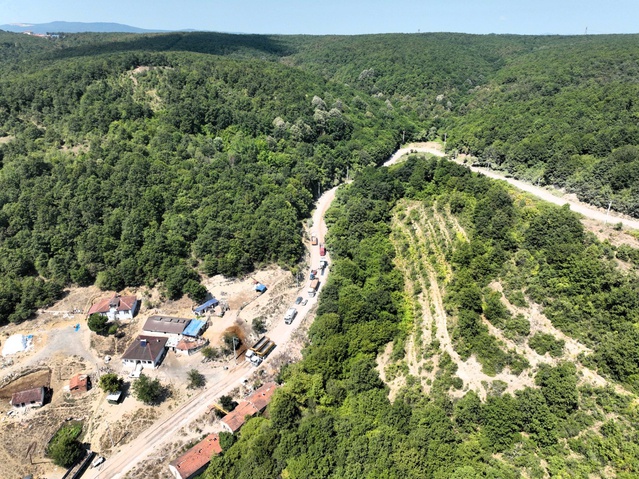 Körfez'de İlimtepe-Erikli yolu yenileniyor, mezarlık ulaşımı güvenli olacak
