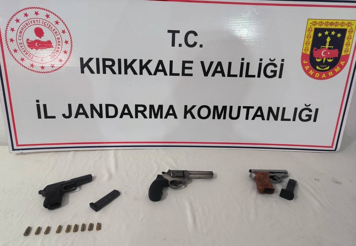 Kırıkkale'de mısır tarlasına kenevir eken 3 şüpheli gözaltına alındı
