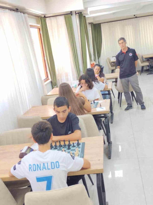 Muğla'da çocuk kuruluşlarından satranççılar il birinciliğini kazandı