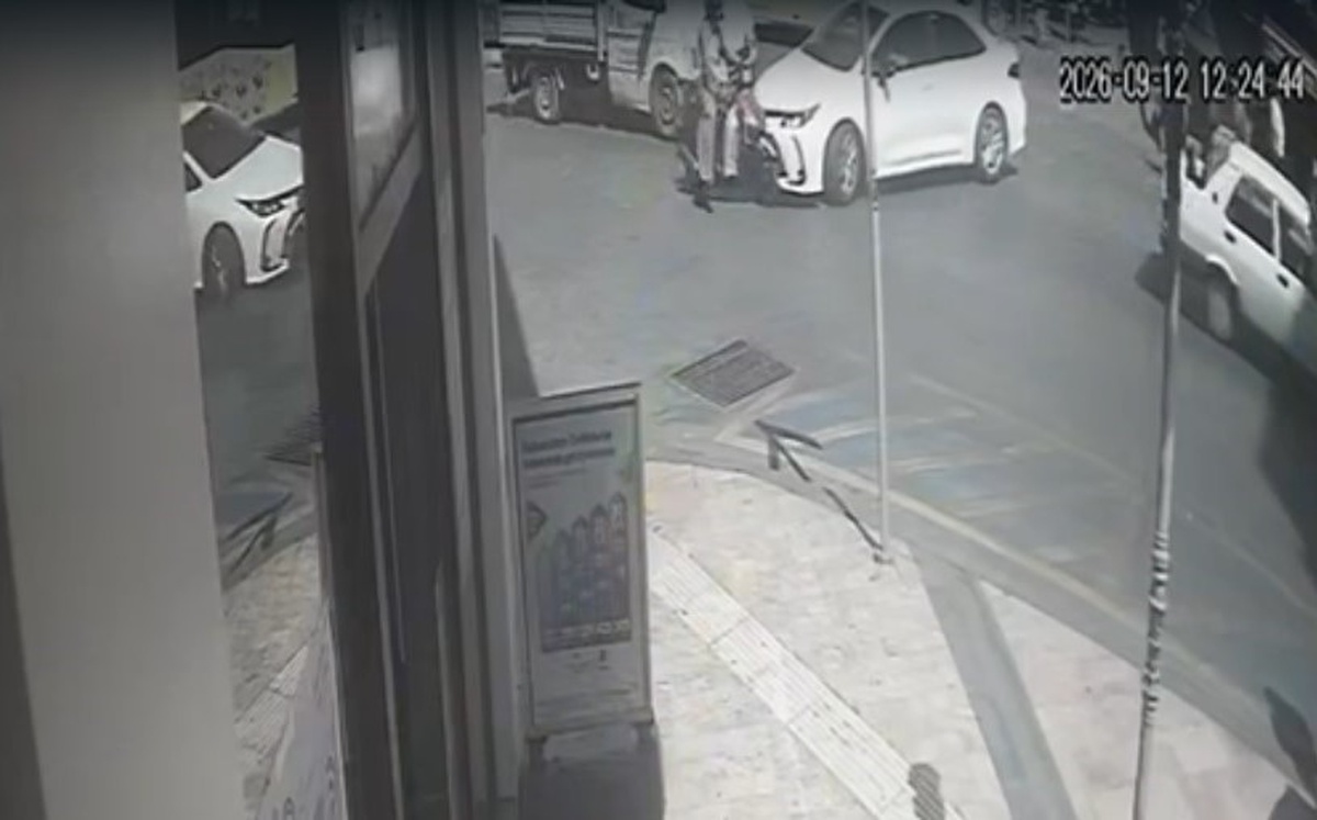 Aydın Efeler'de otomobil ile motosiklet çarpıştı, sürücü yaralandı