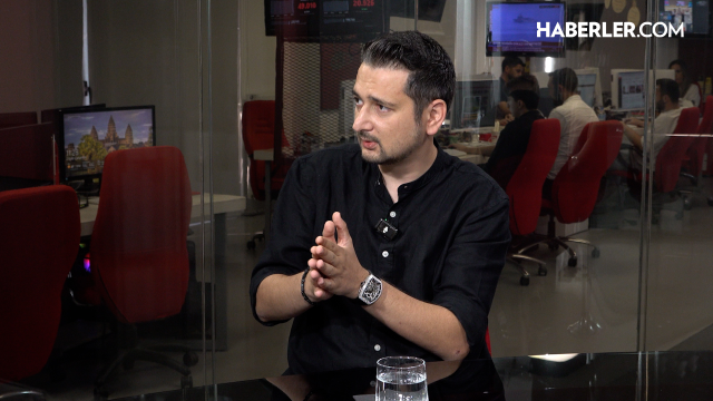 Pazarlamasyon CEO’su Necip Murat’tan yapay zeka uyarısı: Şirketler değişmek zorunda