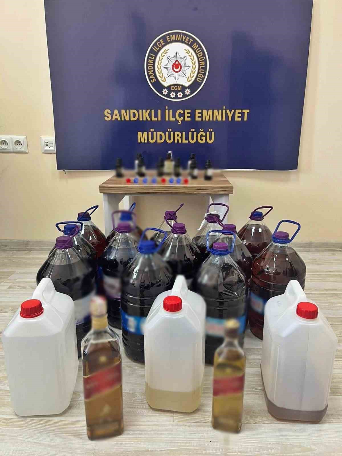 Afyonkarahisar Sandıklı\'da sahte alkol operasyonunda 2 kişi gözaltına alındı