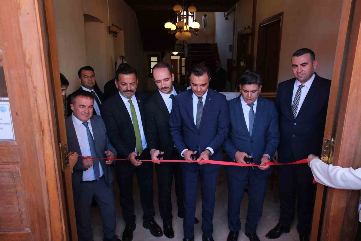 Söğüt\'te \'7 Asırlık Hafıza\' sergisi açıldı, tarihi miras görücüye çıktı