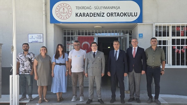 Tekirdağ İl Milli Eğitim Müdürü Yeniyol, Karadeniz Ortaokulunun hazırlıklarını yerinde inceledi
