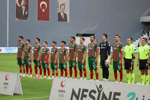Karşıyaka ile Altay 3. Lig'de 1-1 berabere kaldı