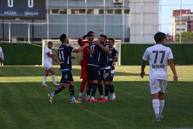 Pazarspor, TFF 3. Lig'de İnkılap FSK'yi sahasında 4-1 mağlup etti