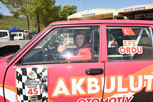 Türkiye Oto Drag Şampiyonası'nın 3. ayağı Kepez'de sıralama turlarıyla başladı