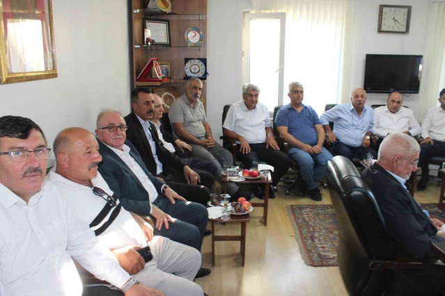 Bayraktar Kayseri'de uyardı, genç çiftçi oranı yüzde 5'e düştü