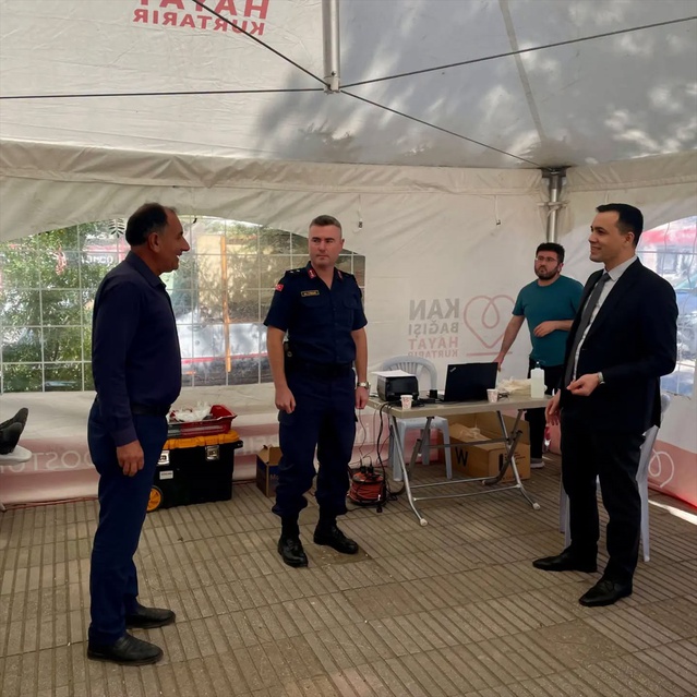 Sivas Ulaş'ta Kızılay kan bağışı kampanyasına vatandaşlar destek verdi