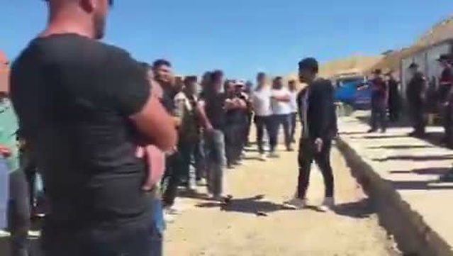 Yozgat'ta maden işçileri 4 aydır maaş alamadığı için iş bıraktı