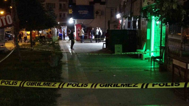 Malatya Yeşilyurt'ta bıçaklı kavgada 21 yaşındaki genç ağır yaralandı