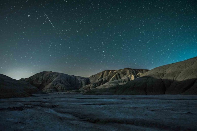 Astrofotoğrafçı Murat Oktay, Samanyolu ve Ay doğuşunu 8 saatlik çekimde buluşturdu