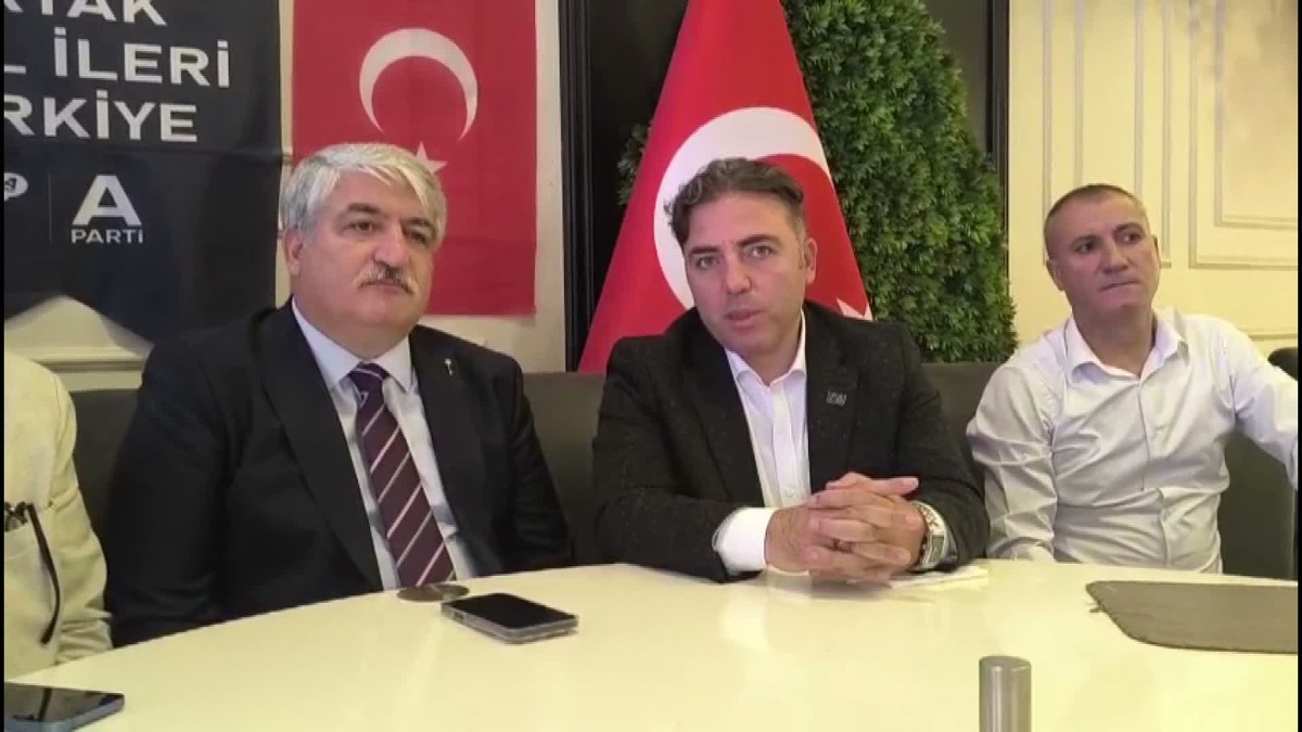 Anahtar Partili Güngör Iğdır\'da konuştu, Öcalan\'a önderlik payesi verilmesine karşı çıktı