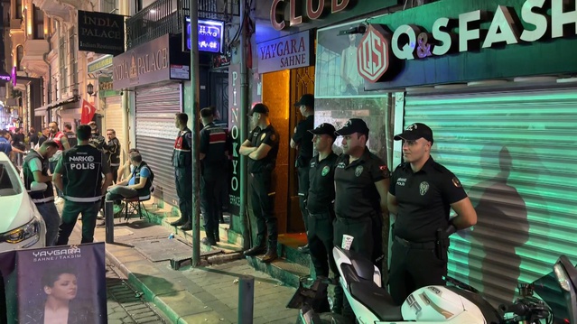 Beyoğlu ve Şişli'de gece kulübü, masaj salonu ve derneklere denetim yapıldı