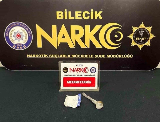 Bilecik'te narkotik operasyonunda 2 şüpheli yakalandı, metamfetamin ele geçirildi