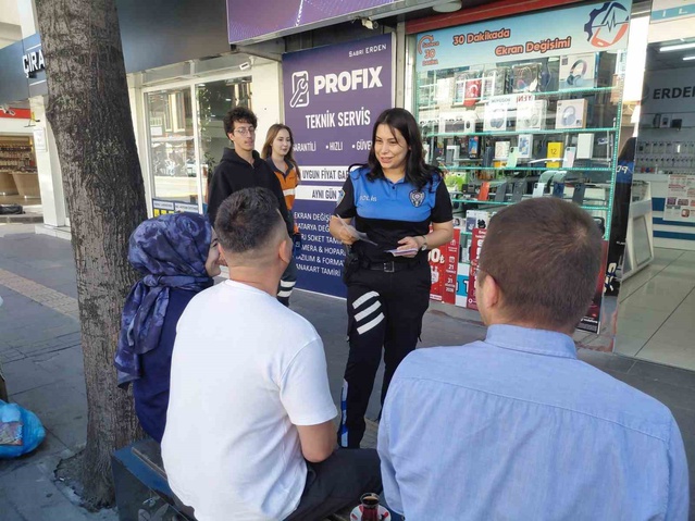 Bozüyük'te polis 67 vatandaşı dolandırıcılığa karşı bilgilendirdi